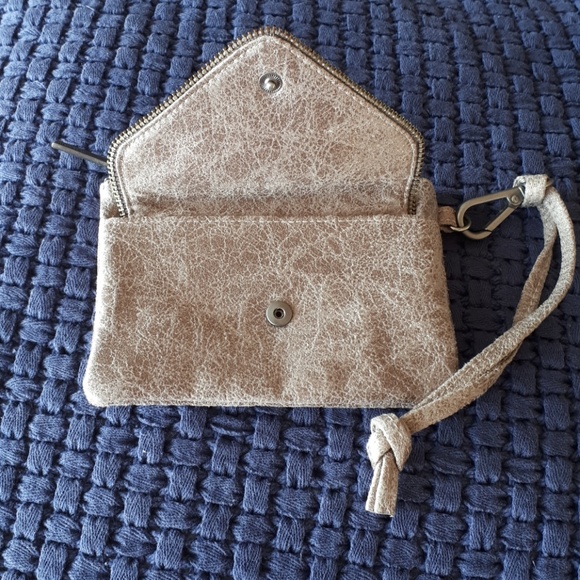 Matt & Nat wristlet - Picture 4 of 6